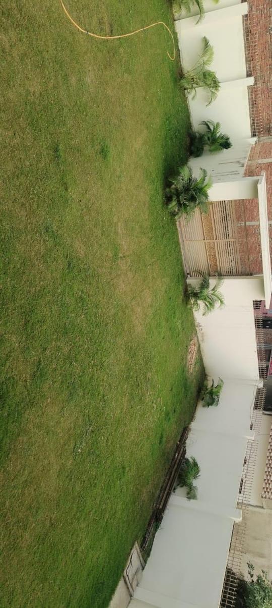 Jhankar Banquet And Lawn Varanasi Esterno foto